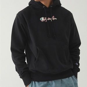 CHAMPION UNISEX REVERSE WEAVE' Black STACKED SCRIBBLE HOODIE - S